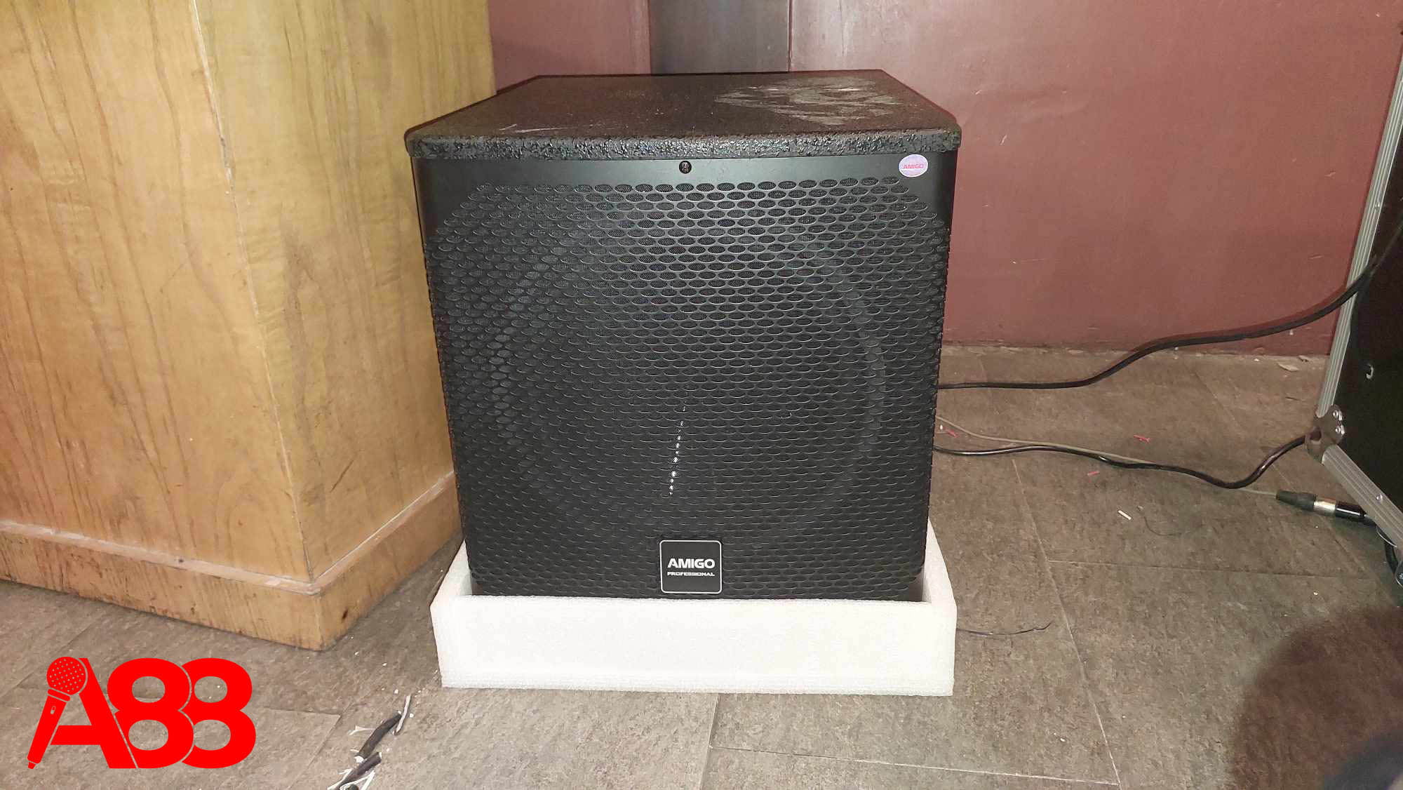 Sub điện Amigo SW 112