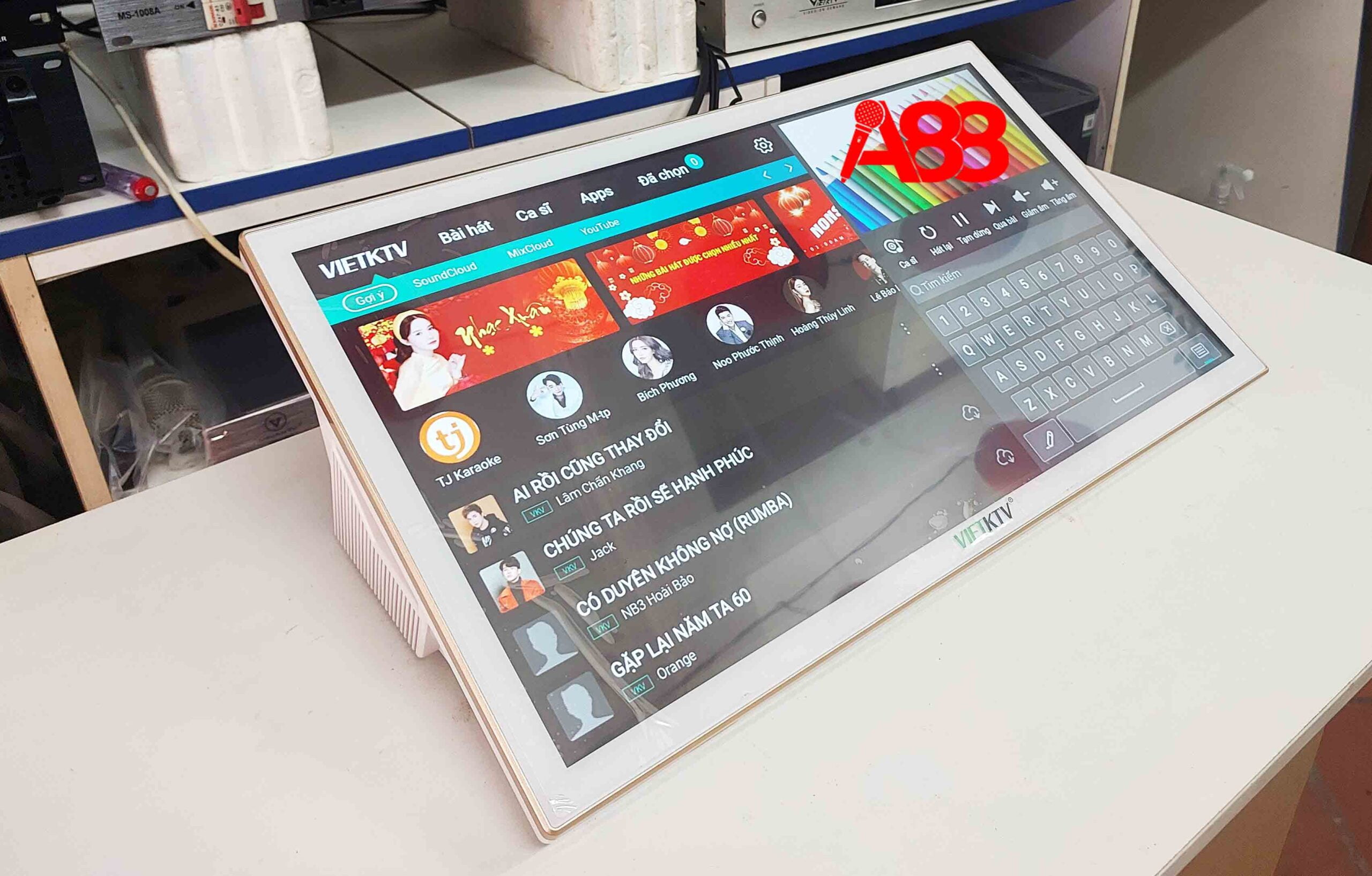 Đầu karaoke liền màn VietKTV AIO23 6T