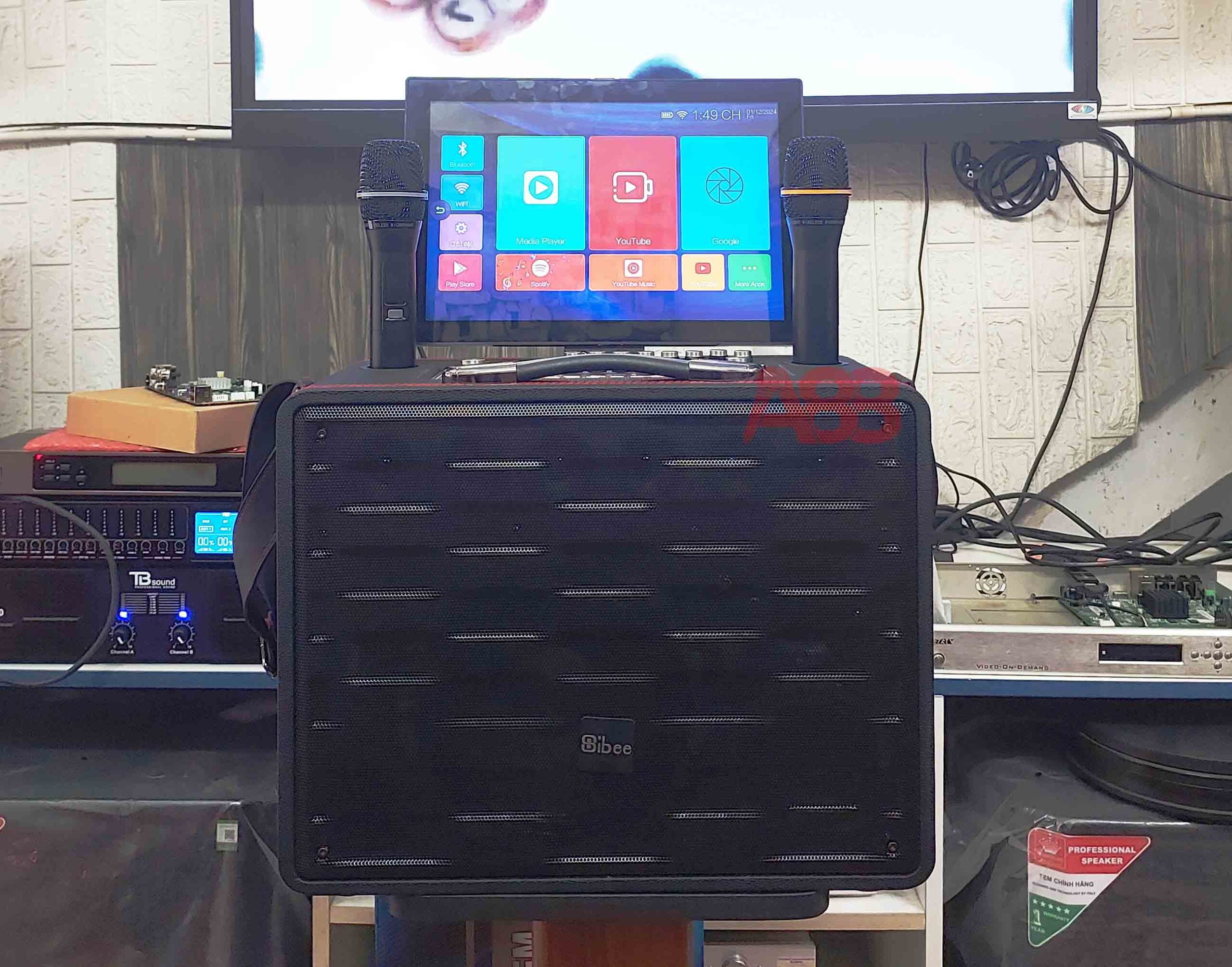 Loa xách tay có màn hình cảm ứng Sibee A85