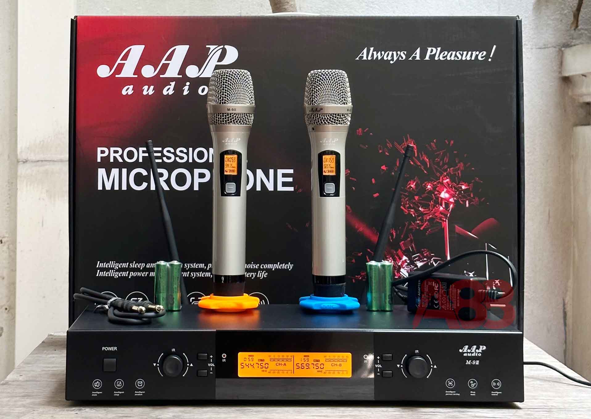 Micro không dây AAP M9 II