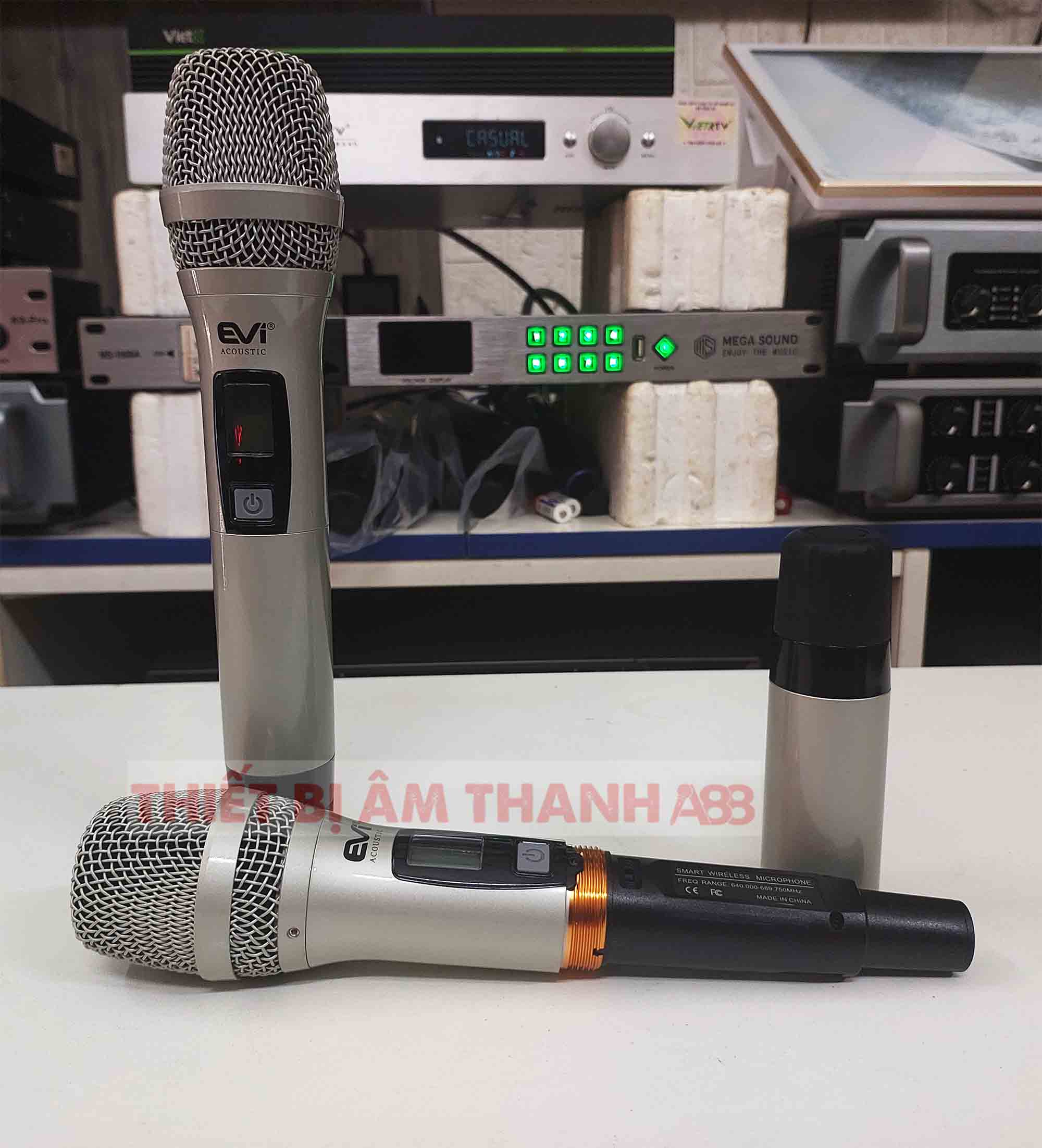 Micro không dây Evi T8600 Limited
