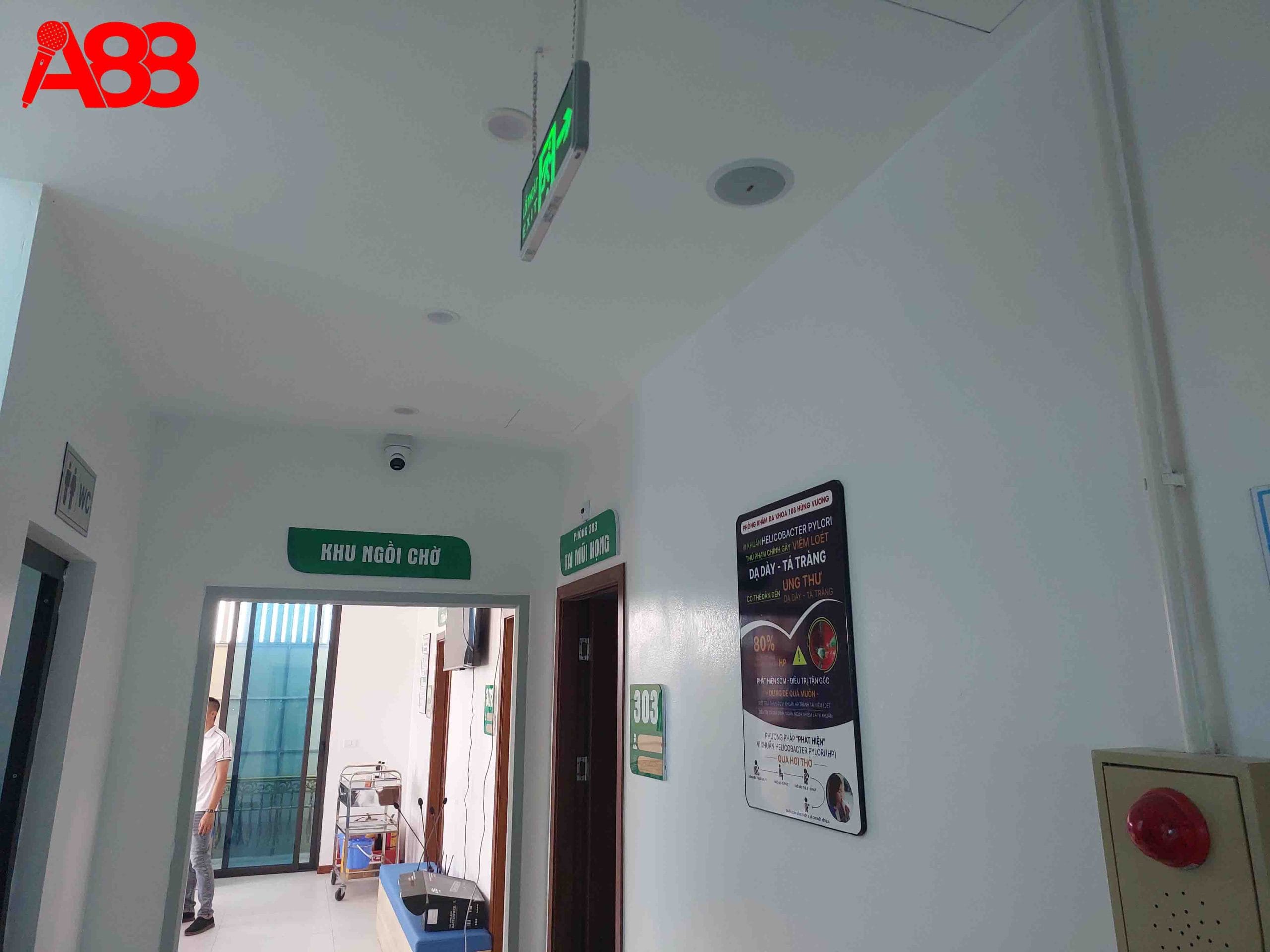 lắp đặt âm thanh phòng khám