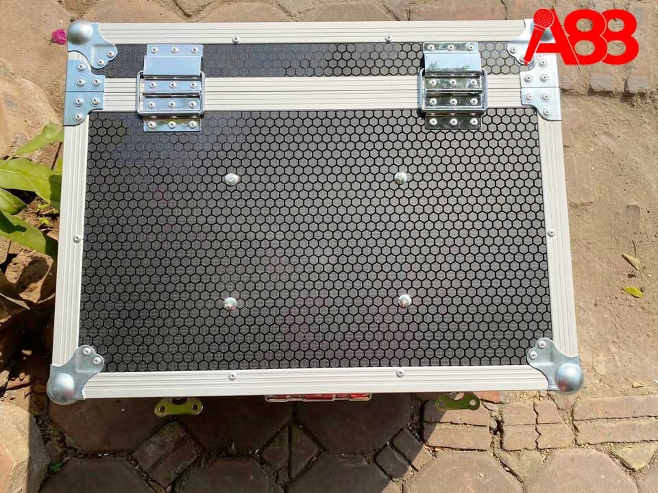 Tủ đựng đầu màn chọn bài karaoke