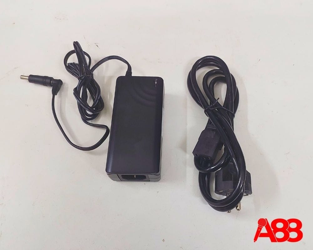 Adapter nguồn 12V-5A đầu màn karaoke Adapter nguồn 12V-5A đầu màn karaoke