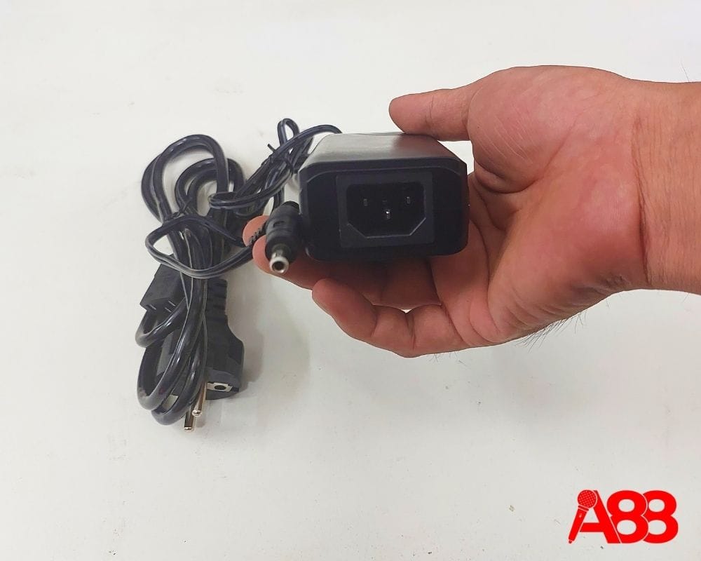 Adapter nguồn 12V-5A đầu màn karaoke Adapter nguồn 12V-5A đầu màn karaoke