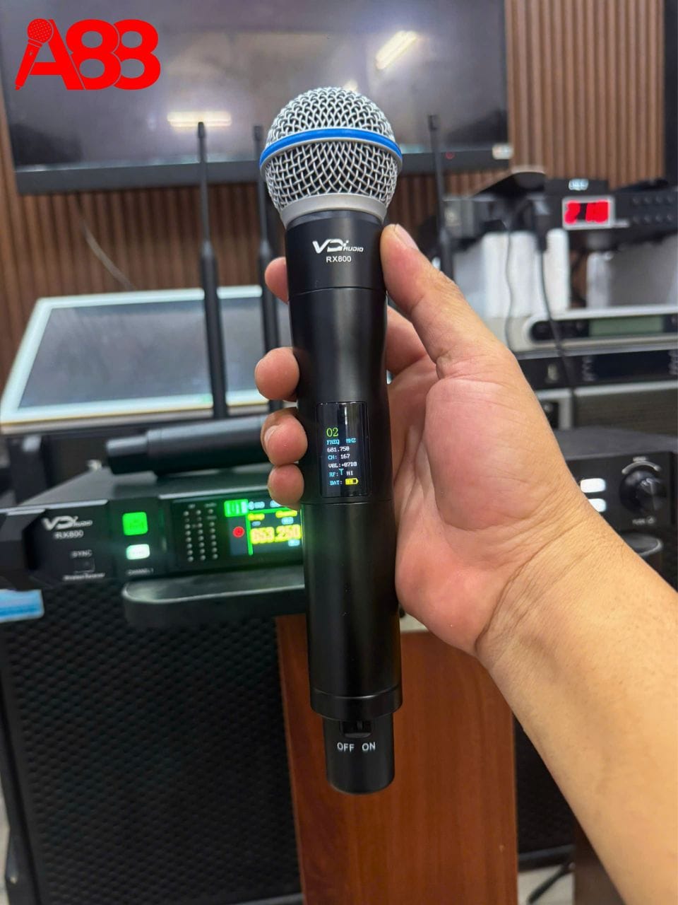 Micro không dây VDaudio RX800 Micro không dây VDaudio RX800